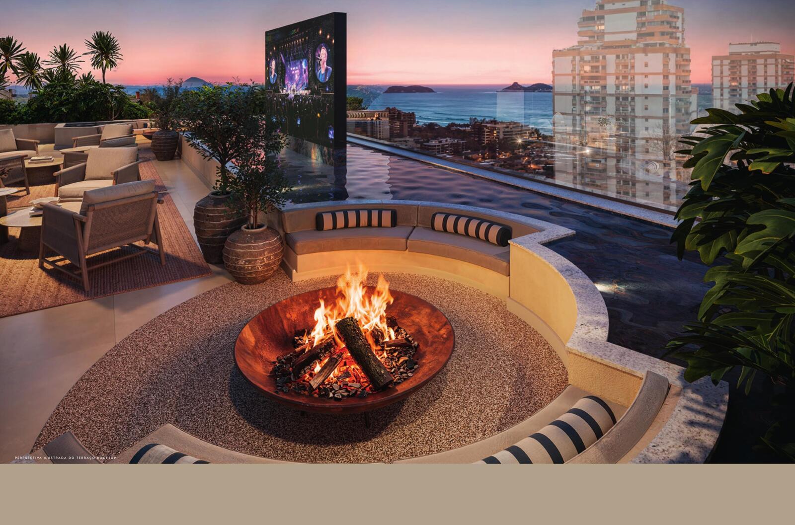 Rooftop com piscina, telão de LED e lounge com firepit ao entardecer